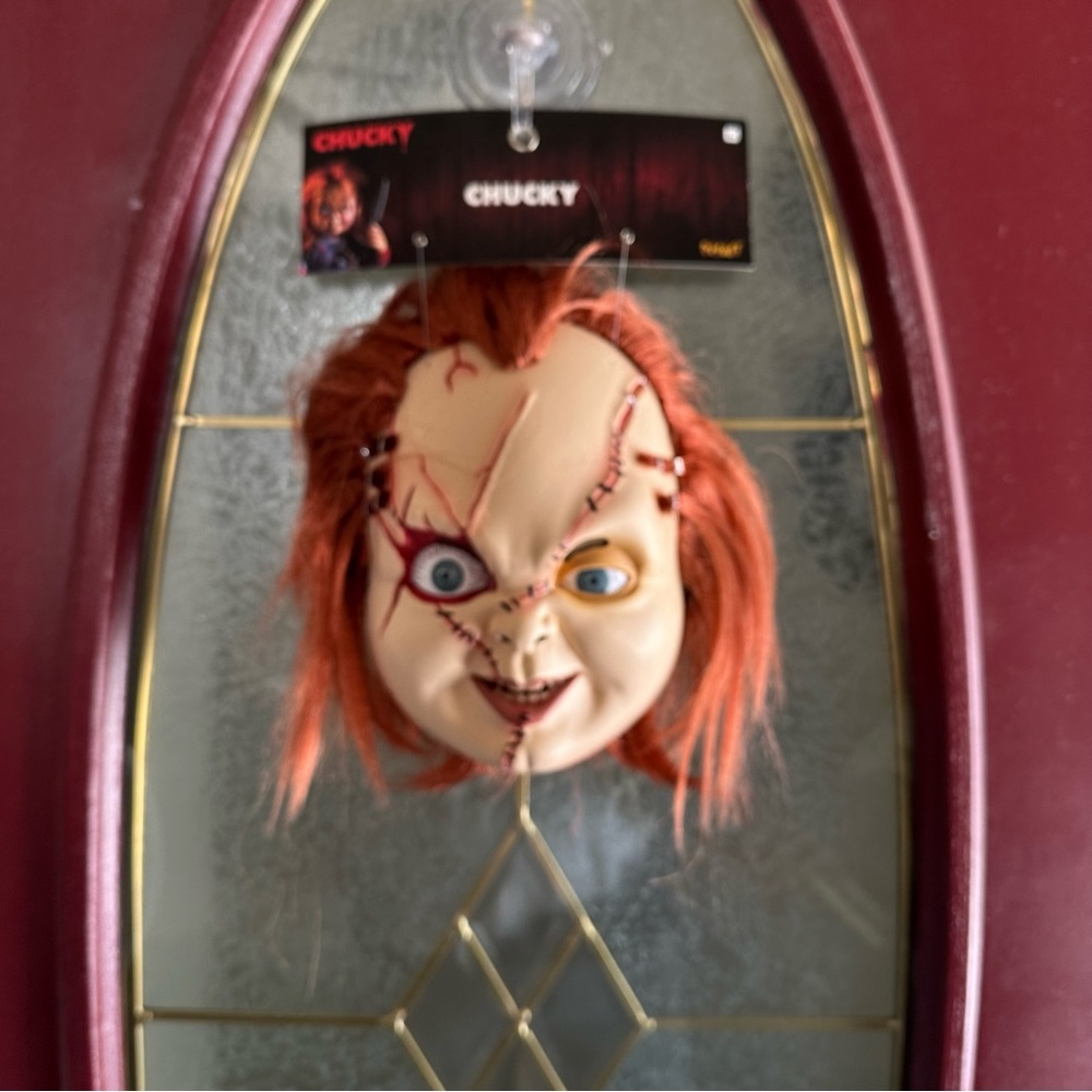 NWT chucky mask. Never worn.